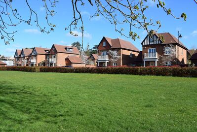 Selling to upsize this spring? Learn how to attract buyers, price correctly and secure a faster sale for your family home.