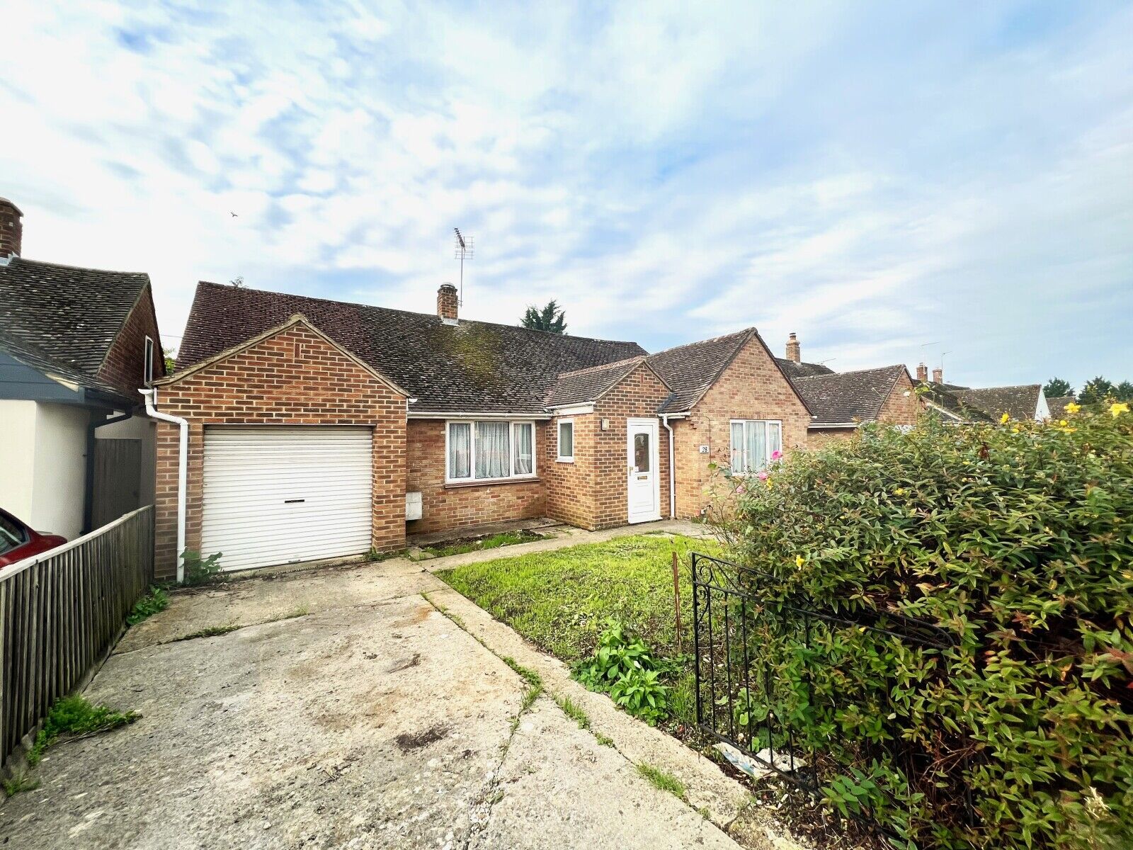2 bedroom detached bungalow for sale Folly View Road, Faringdon, SN7, main image