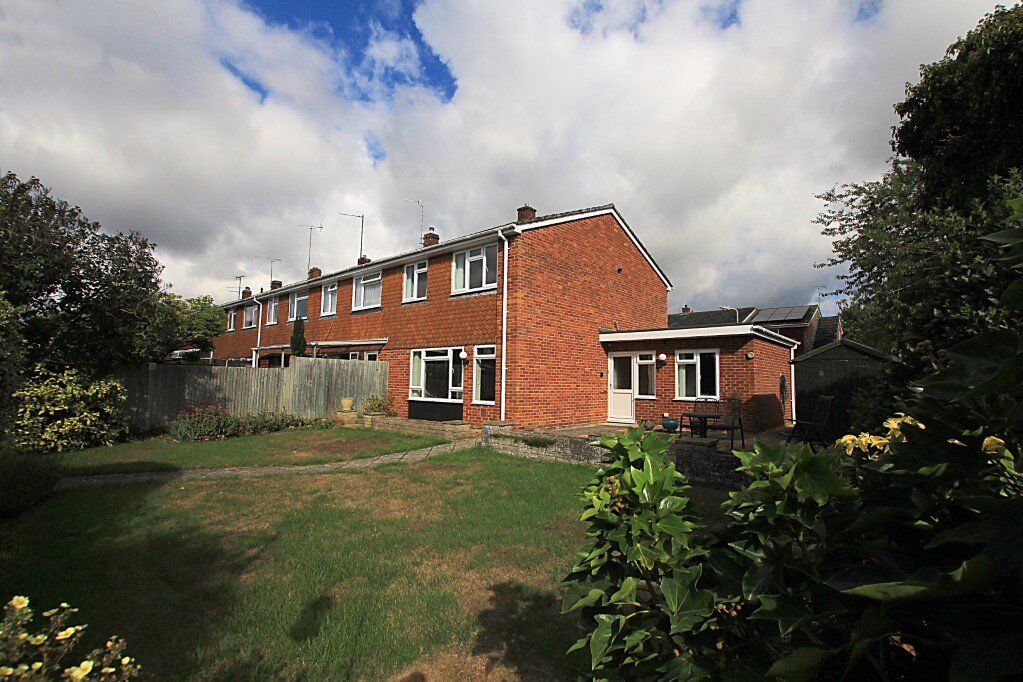 3 bedroom end terraced house for sale Kennedy Drive, Pangbourne, RG8, main image