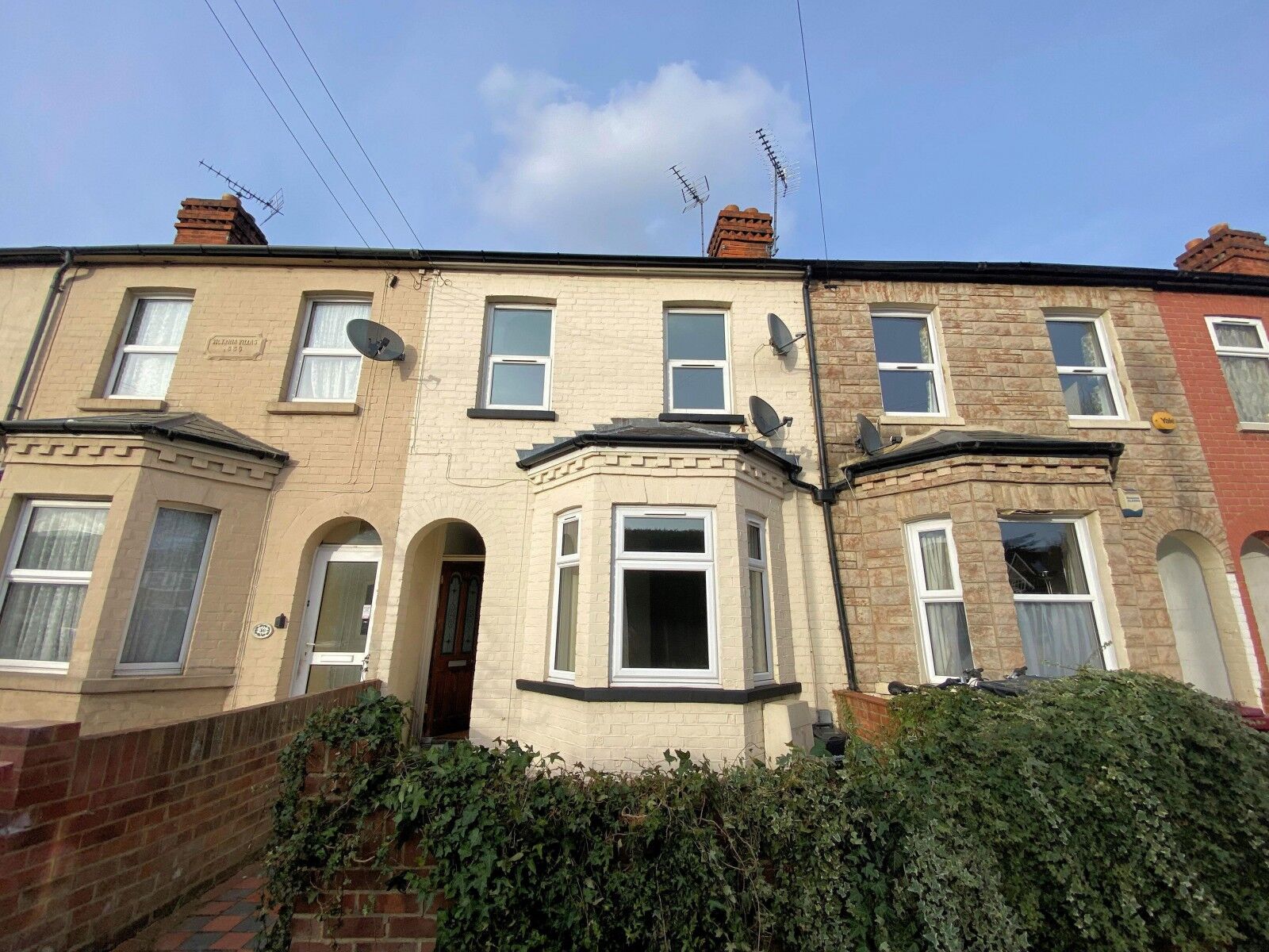 3 bedroom mid terraced house for sale Prince Of Wales Avenue, Reading, RG30, main image