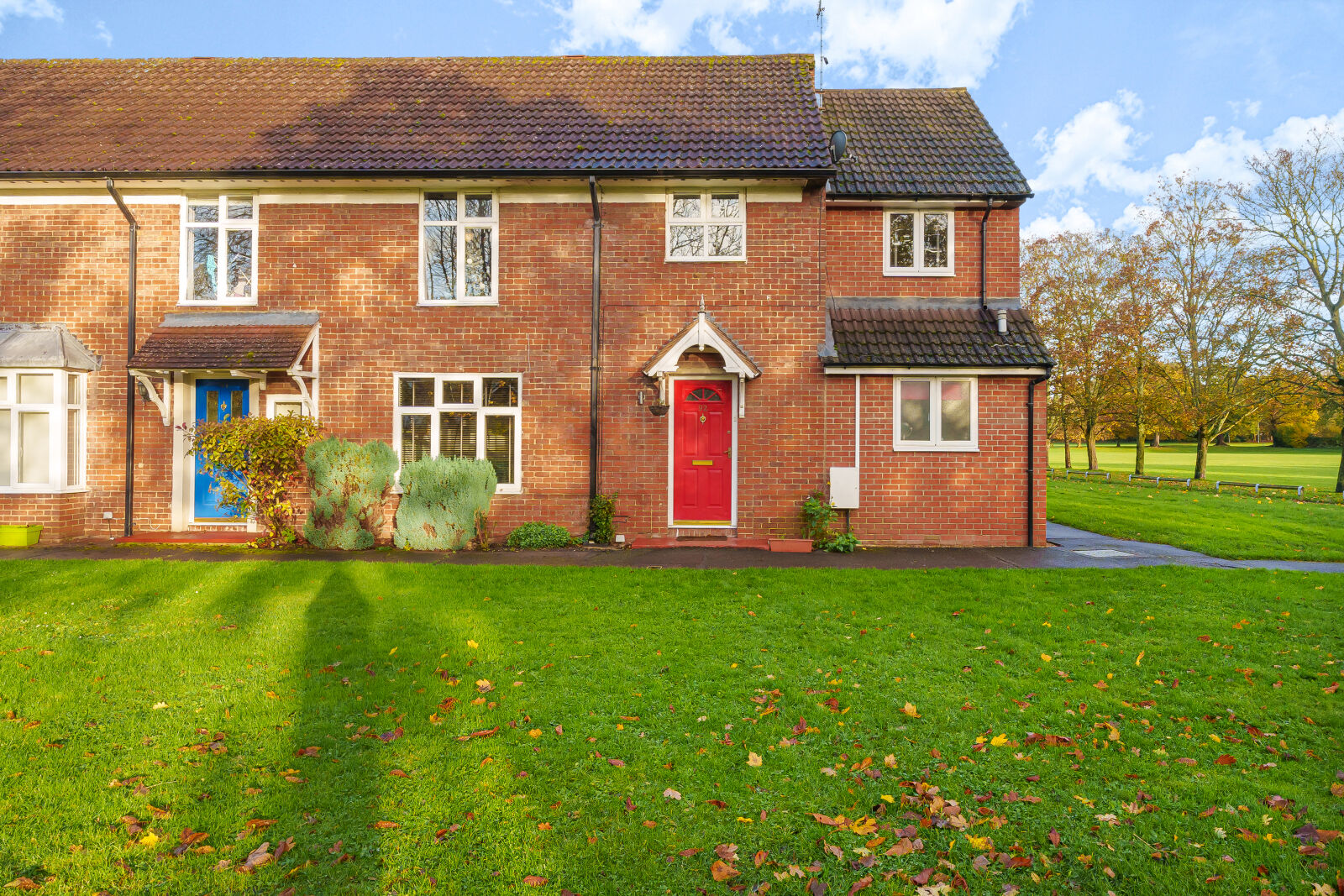 4 bedroom end terraced house for sale Valon Road, Arborfield, RG2, main image