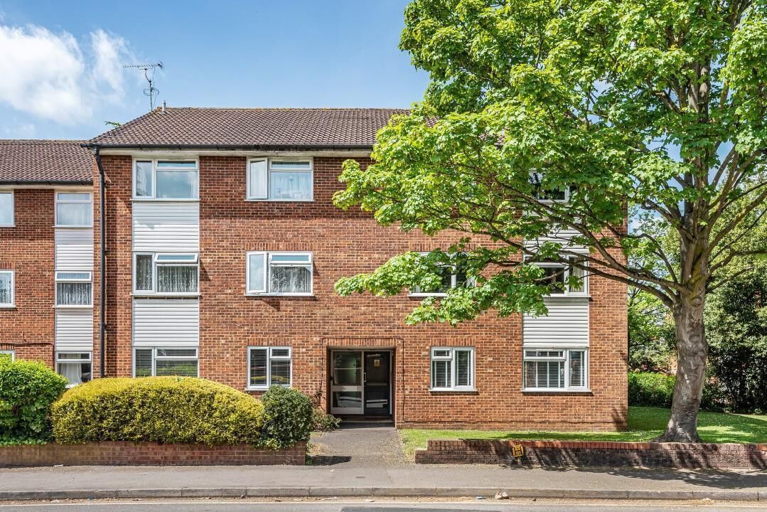 2 bedroom  flat for sale Beacon Court, Southcote Road, RG30, main image
