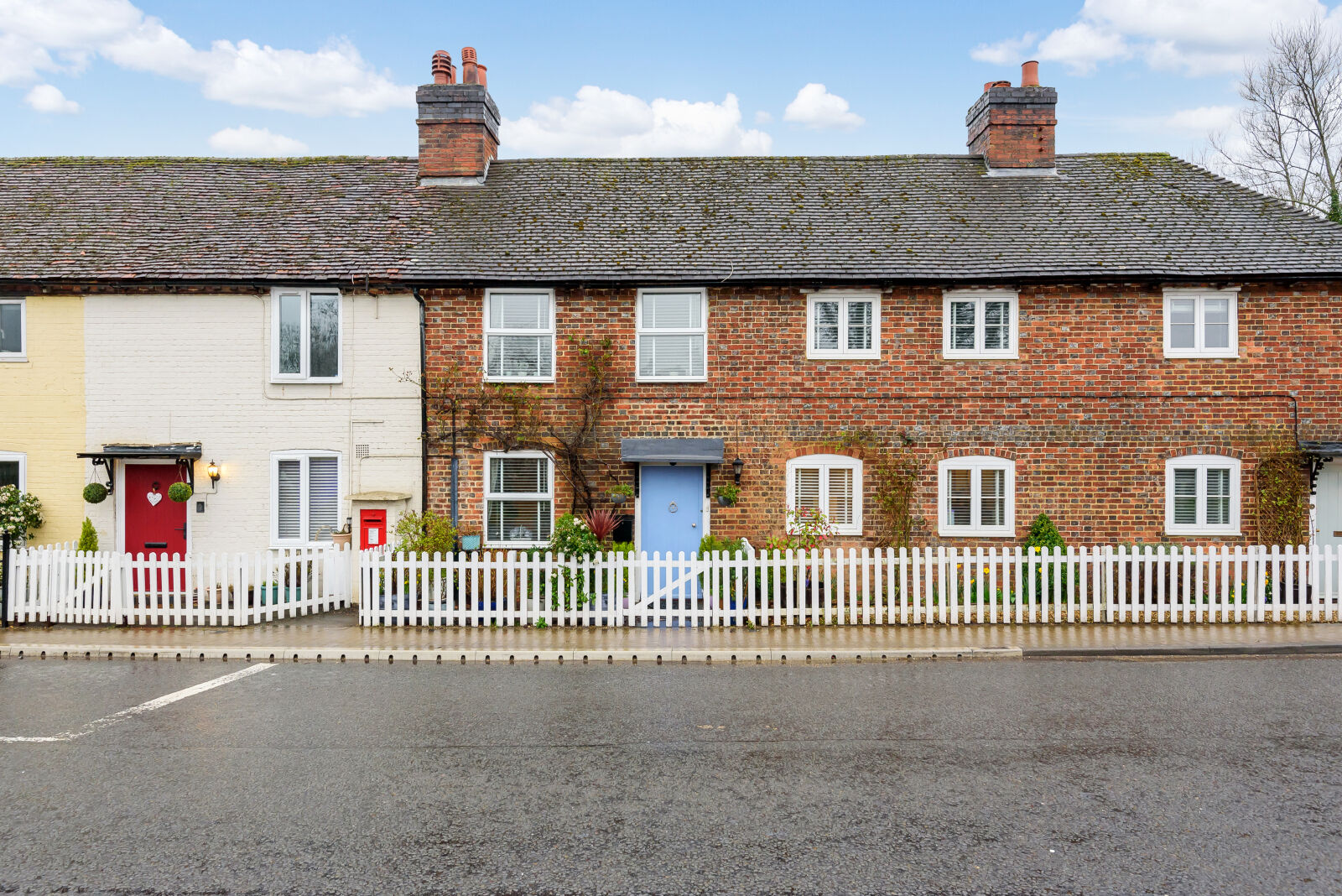 2 bedroom mid terraced house for sale Wharf Cottages, Station Road, RG7, main image