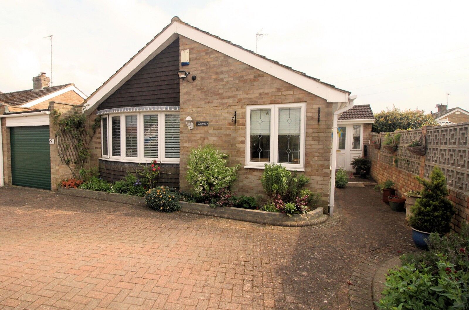 3 bedroom detached bungalow for sale Birch Close, Sonning Common, RG4, main image