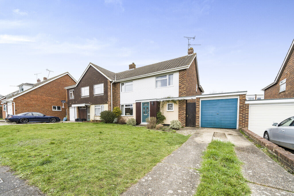 4 bedroom semi detached house for sale Cornfield Road, Woodley, RG5, main image