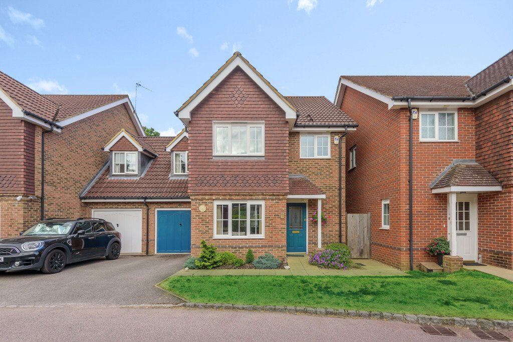 3 bedroom link detached house for sale Pipistrelle Way, Charvil, RG10, main image