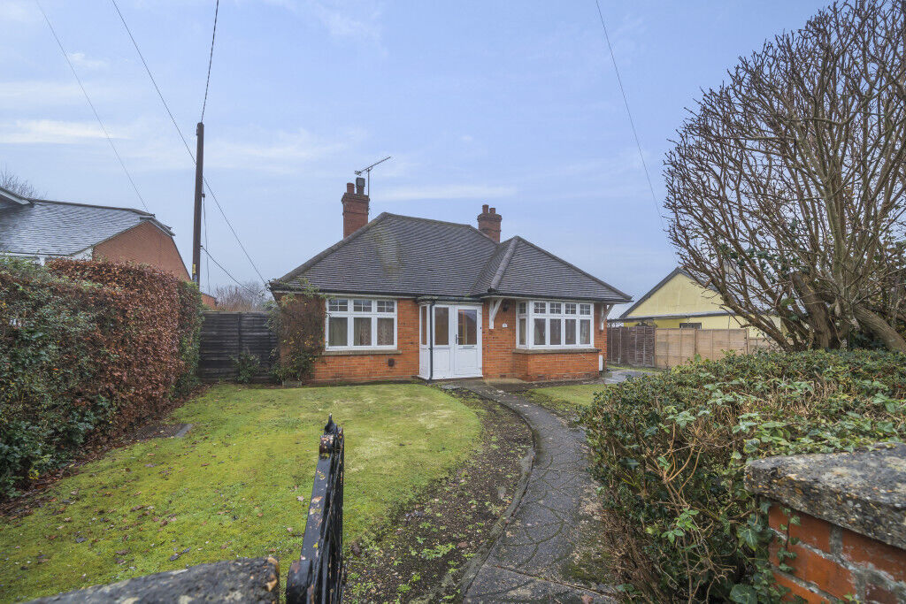 3 bedroom detached bungalow for sale Newfield Road, Sonning Common, RG4, main image