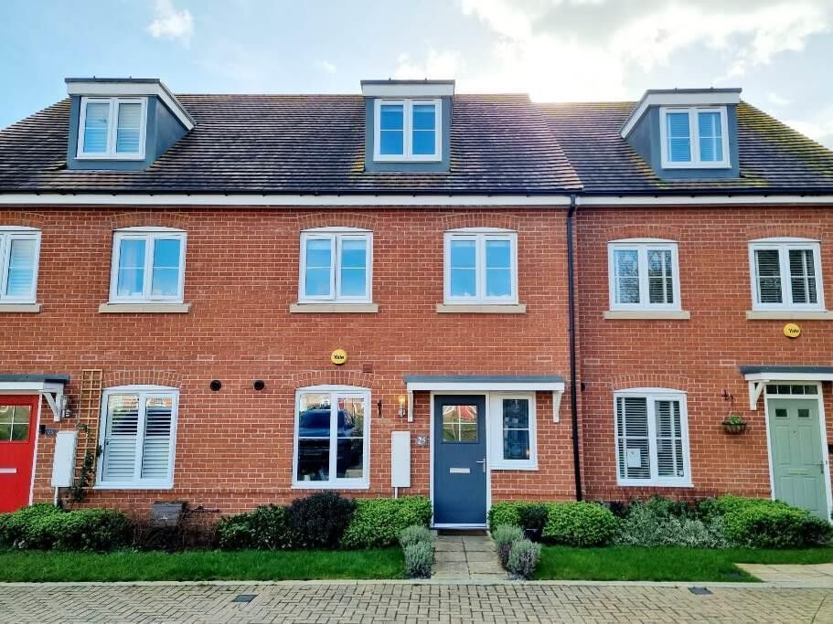4 bedroom mid terraced house for sale Jasmine Square, Woodley, RG5, main image