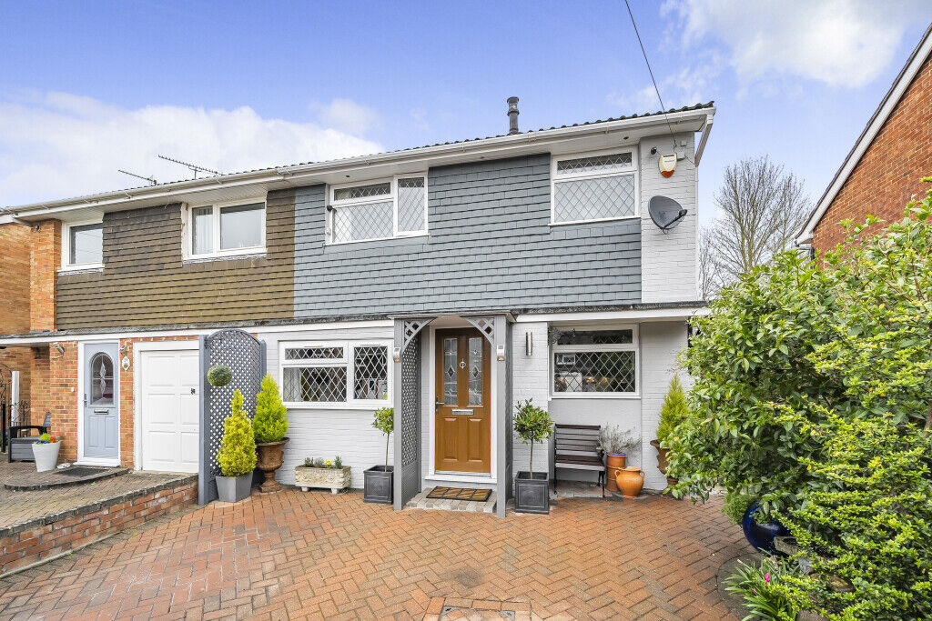 3 bedroom semi detached house for sale Grantham Road, Reading, RG30, main image