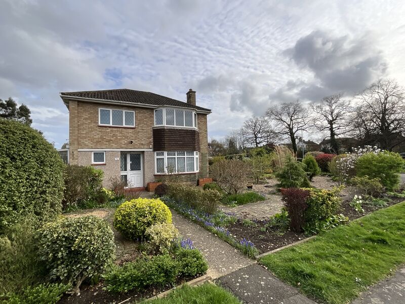 3 bedroom semi detached house to rent, Available from 29/03/2024