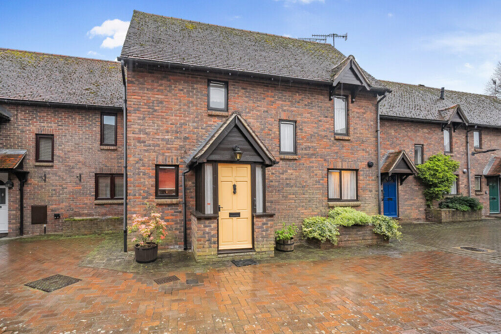 3 bedroom semi detached house for sale Adam Court, Henley-on-Thames, RG9, main image