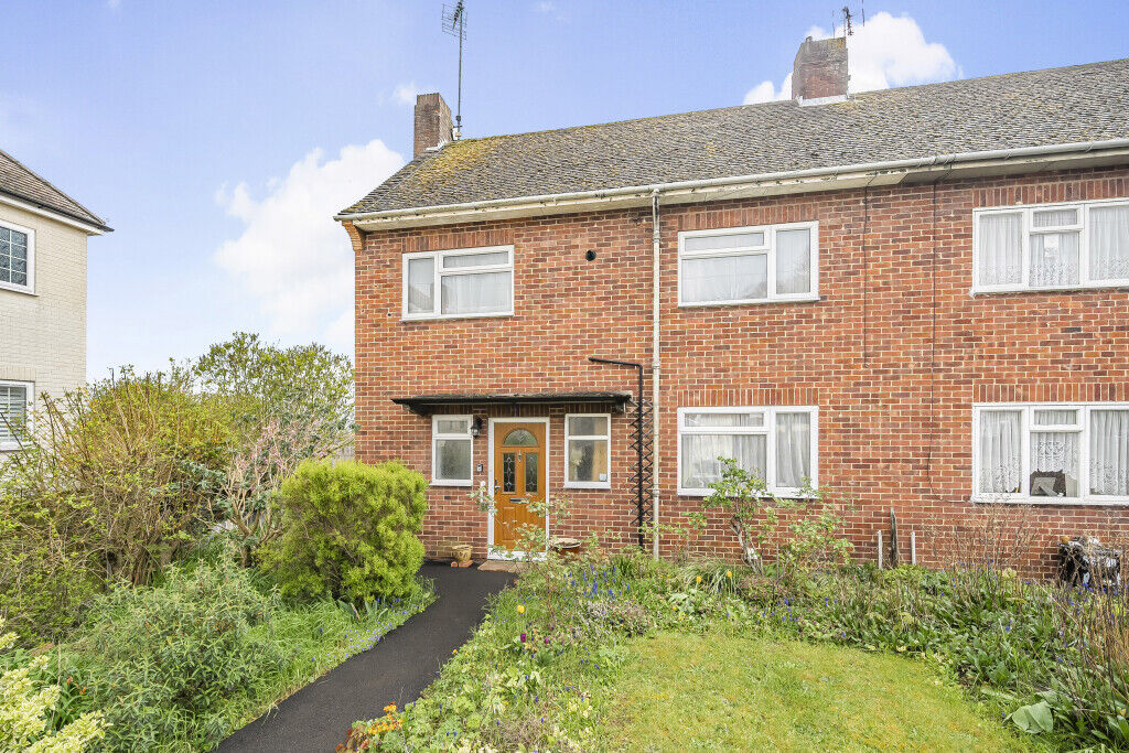 3 bedroom end terraced house for sale Gainsborough Crescent, Henley-on-Thames, RG9, main image