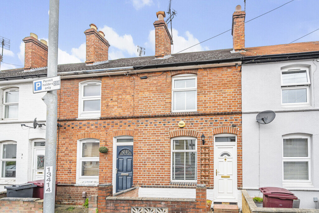2 bedroom mid terraced house for sale York Road, Reading, RG1, main image