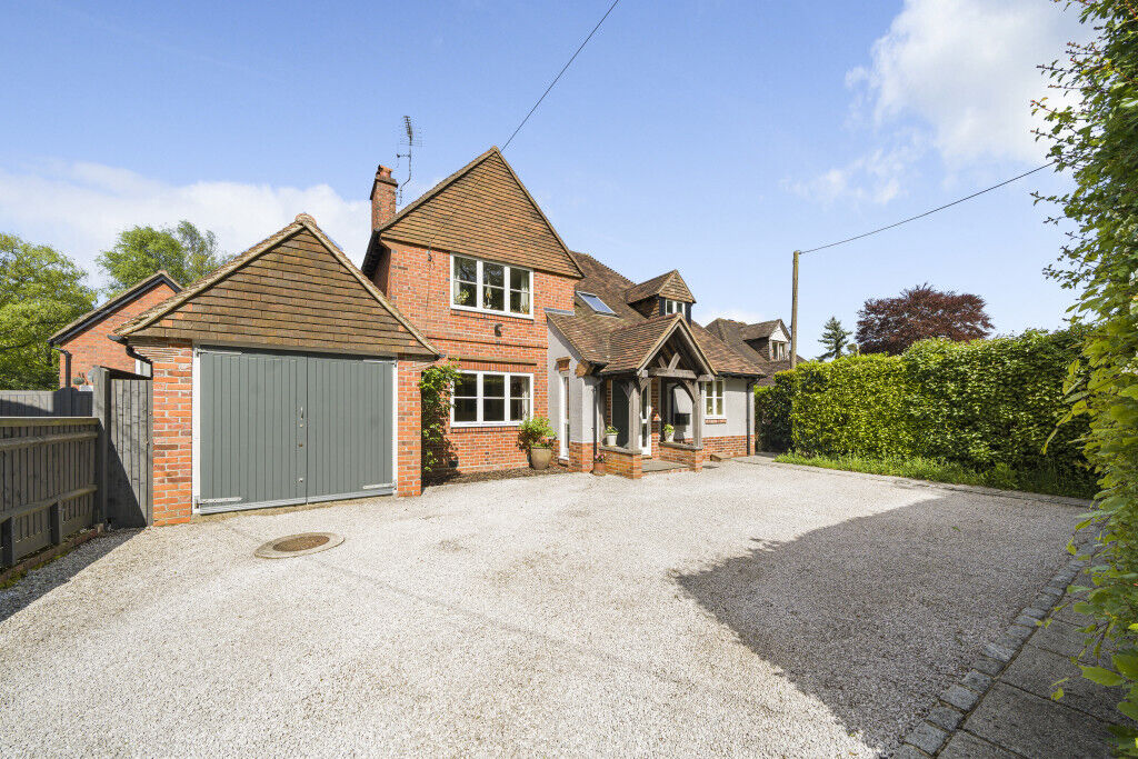 4 bedroom detached house for sale Crays Pond, Reading, RG8, main image
