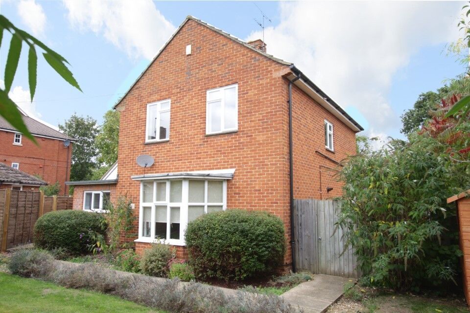 1 bedroom  flat to rent, Available from 15/03/2024 Reading Road, Pangbourne, RG8, main image