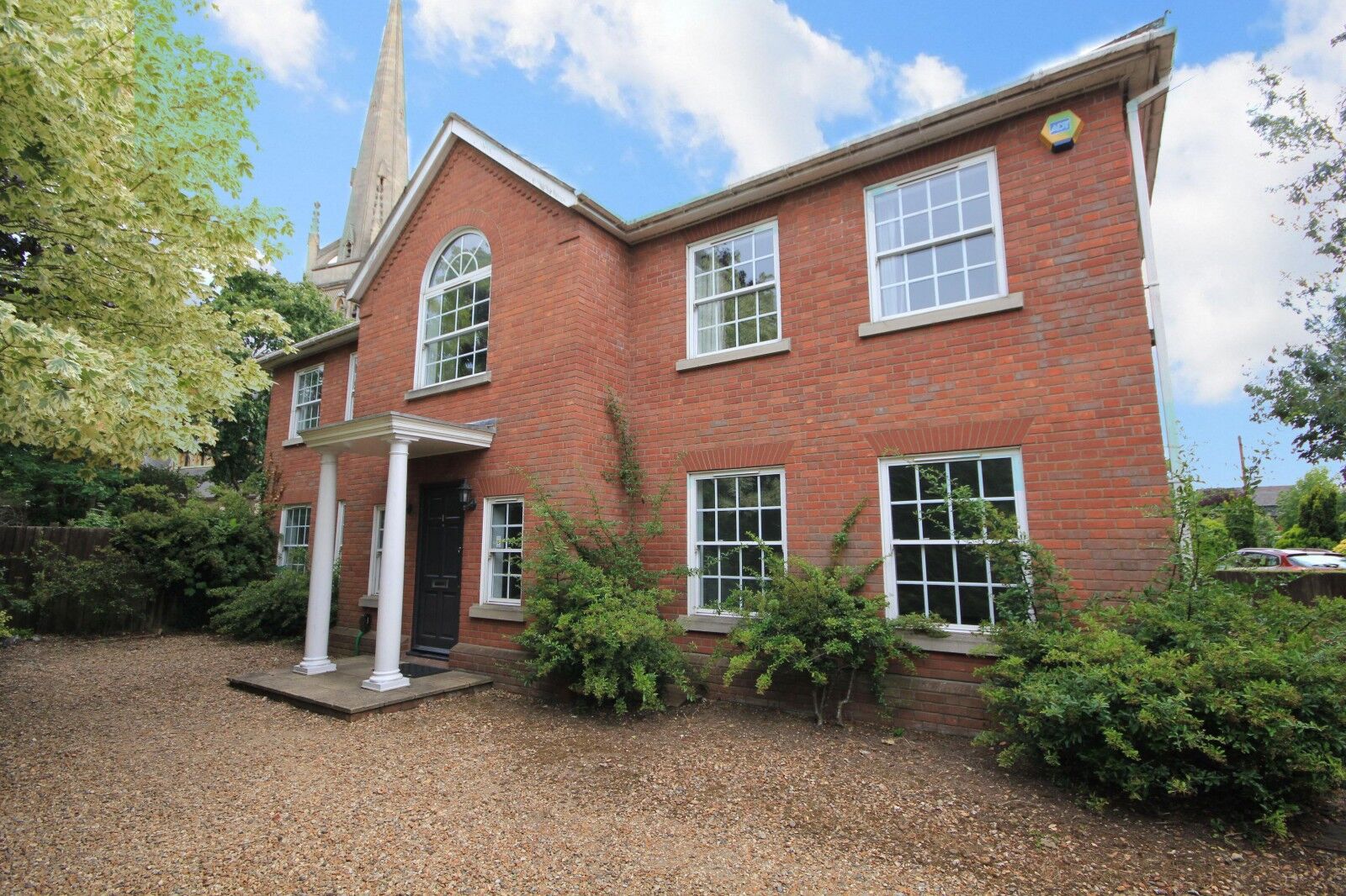 4 bedroom detached house to rent, Available from 08/04/2024 Glebe Road, Reading, RG2, main image
