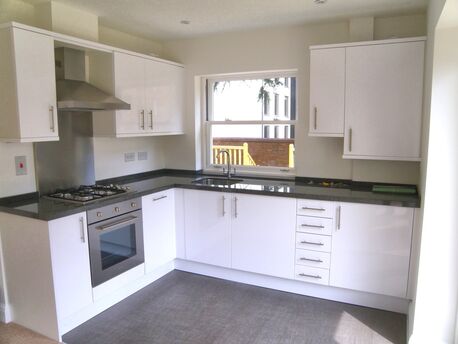 2 bedroom  flat to rent, Available from 06/06/2024
