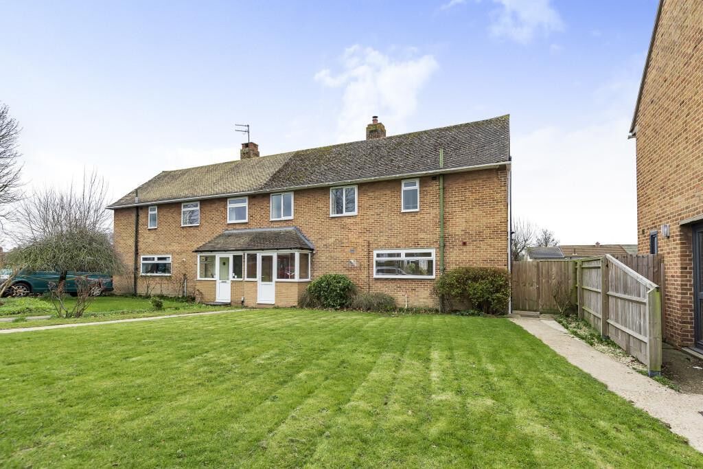 4 bedroom semi detached house for sale Harcourt Road, Wantage, OX12, main image