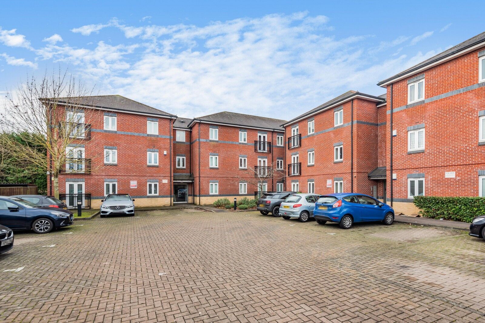 2 bedroom  flat for sale Brasenose Driftway, Cowley, OX4, main image