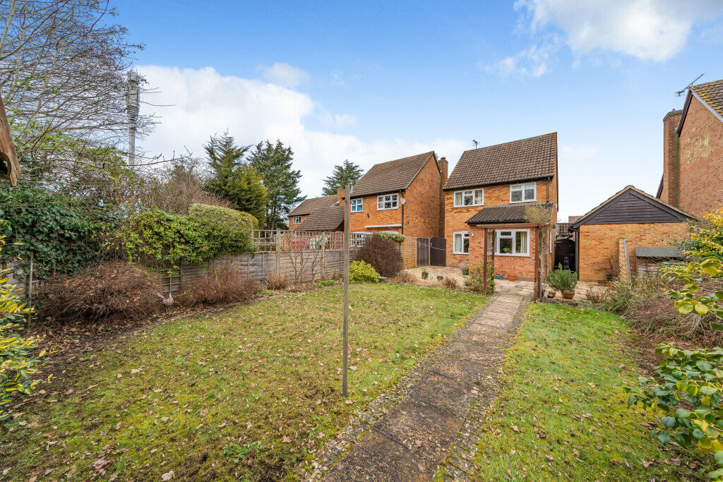 3 bedroom detached house for sale Field Close, Burghfield Common, RG7, main image