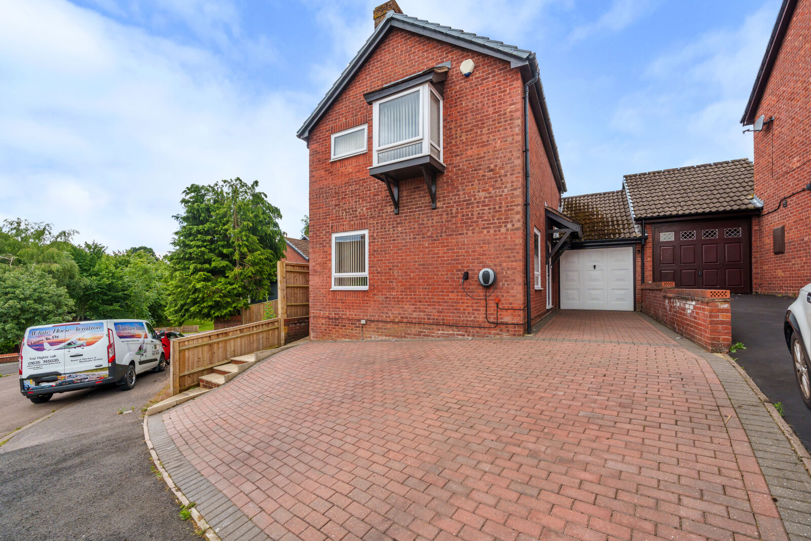 3 bedroom link detached house for sale Valley Road, Burghfield Common, RG7, main image