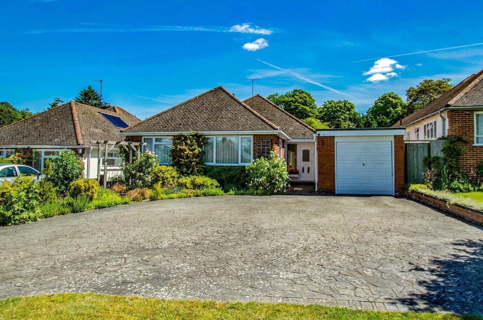 4 bedroom detached house for sale Summerfield Rise, Goring-on-Thames, RG8, main image