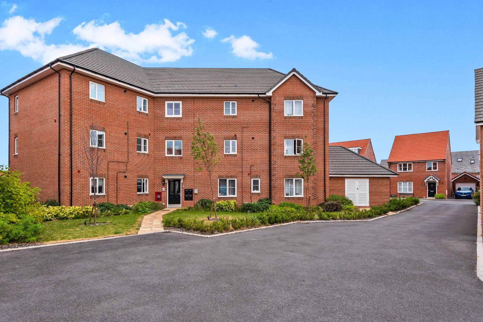 2 bedroom  flat for sale Falcon Drive, Didcot, OX11, main image