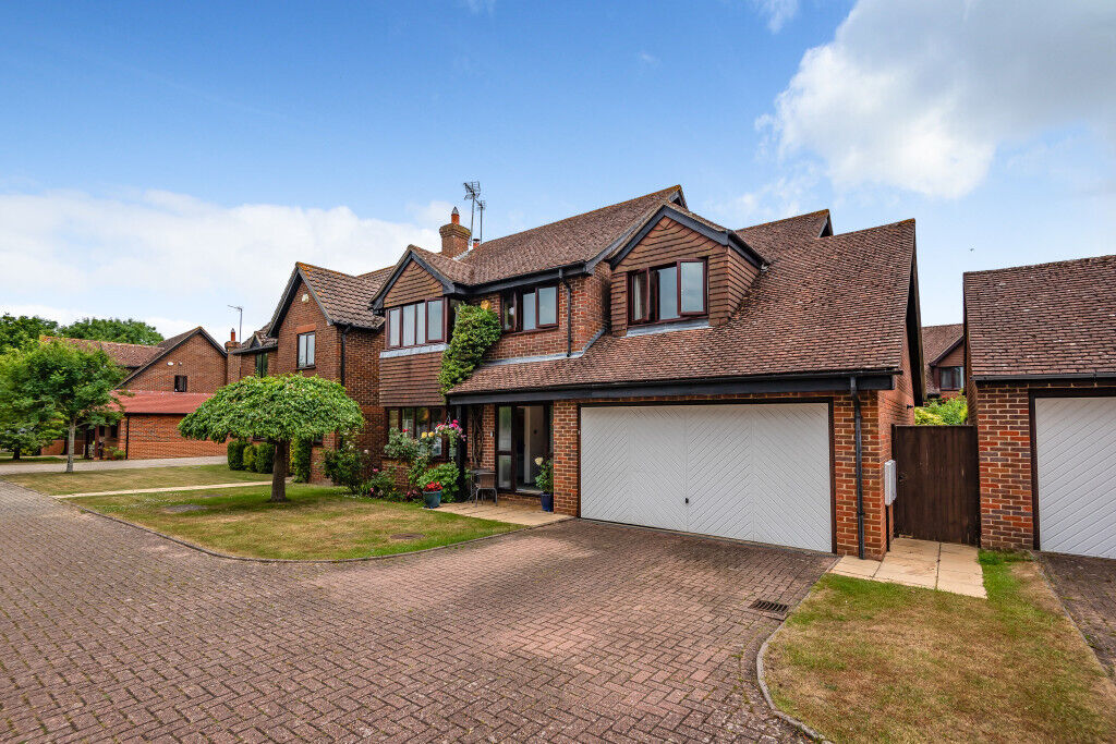 4 bedroom detached house for sale The Pightle, Grazeley Green, RG7, main image