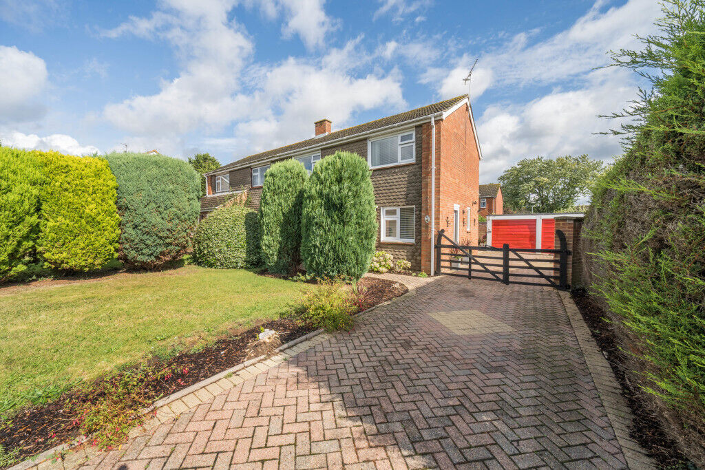 3 bedroom semi detached house for sale Chestnut Crescent, Shinfield, RG2, main image