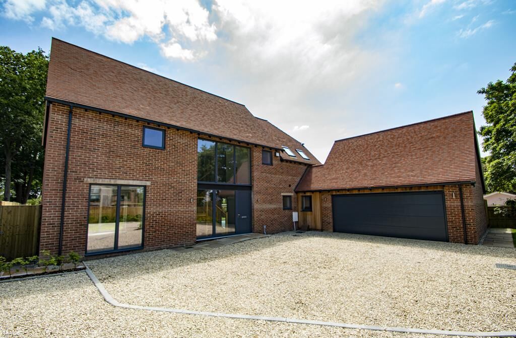 4 bedroom detached house for sale Hewett Wood, South Stoke, RG8, main image