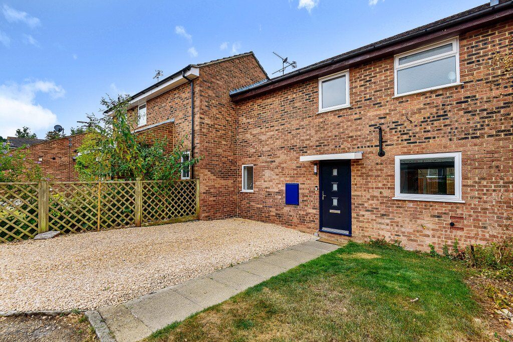 3 bedroom mid terraced house for sale Cuddesdon Close, Woodcote, RG8, main image
