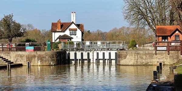 Goring Lock on the River Thames