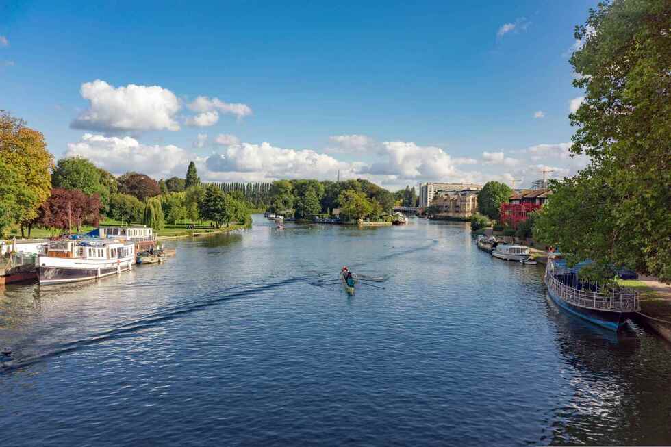 River Thames through Reading